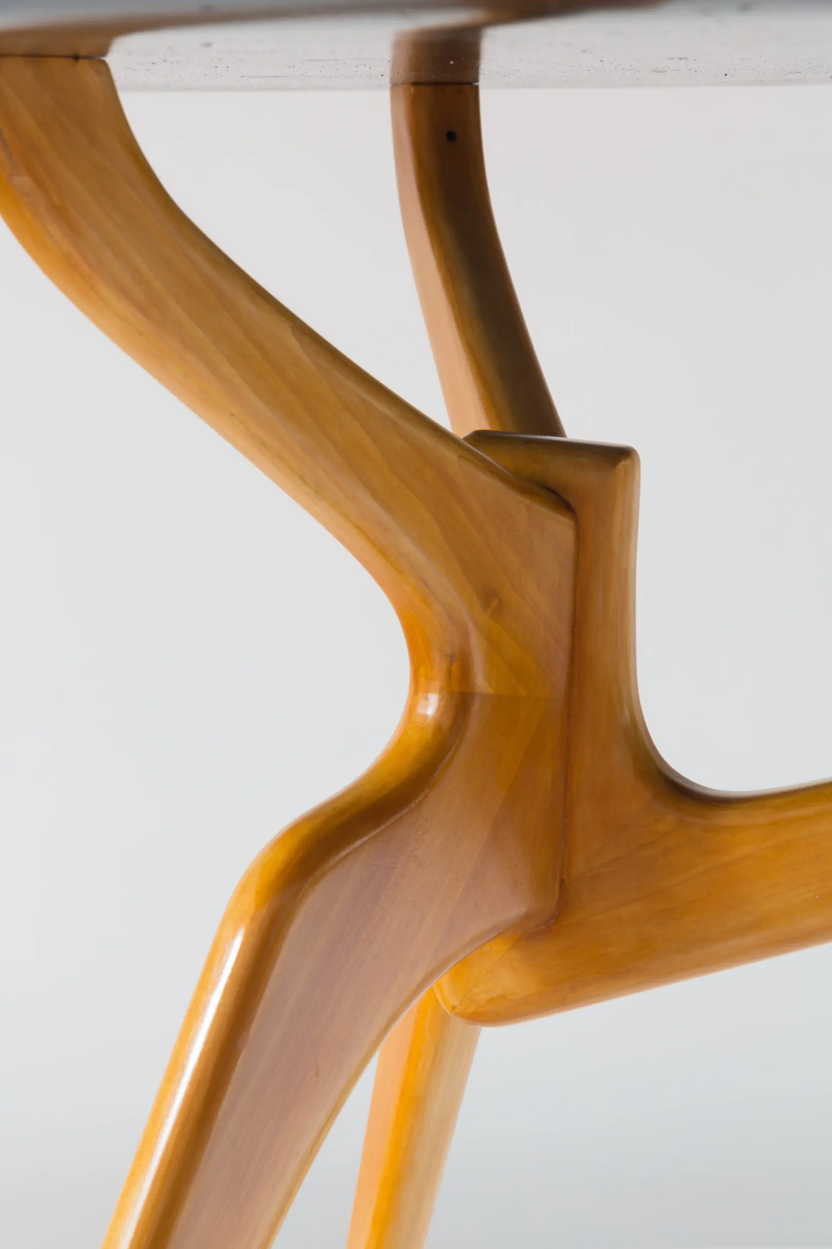 Sculptural blonde dining table attributed to Ico Parisi,1950 — photo 12