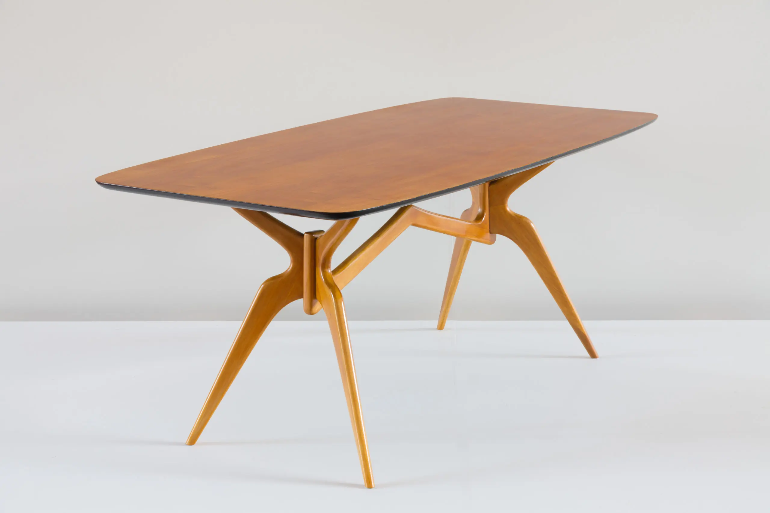 Sculptural blonde dining table attributed to Ico Parisi,1950 — photo 4