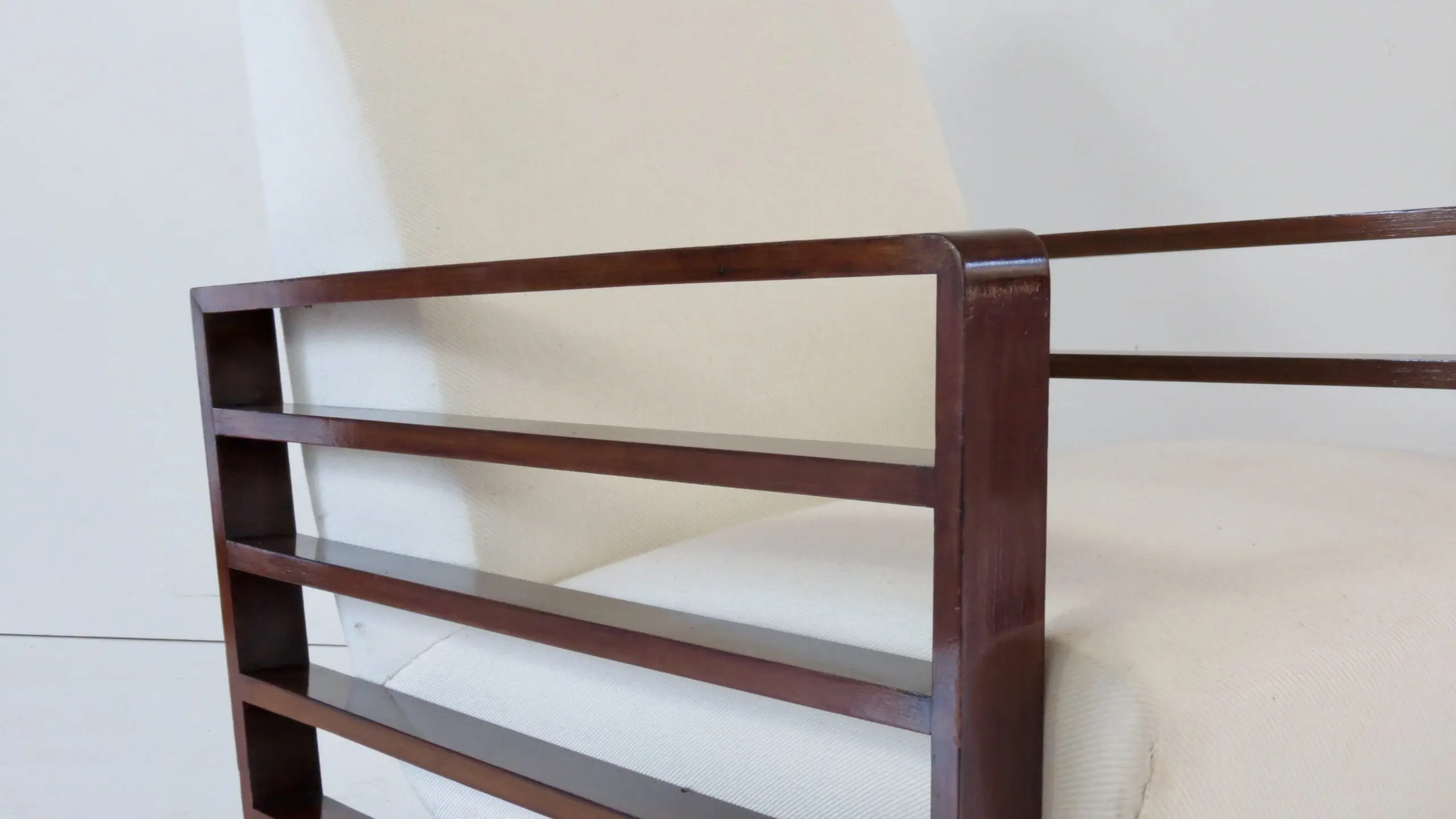 Fine Pair of Mario Quarti Rationalist Beech White Lounge Chairs, 1940 — photo 18