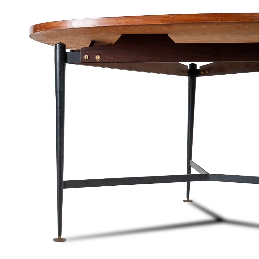 Fine Three Feet Silvio Cavatorta Large Teak Triangular Round Dining Table, 1950 — photo 4