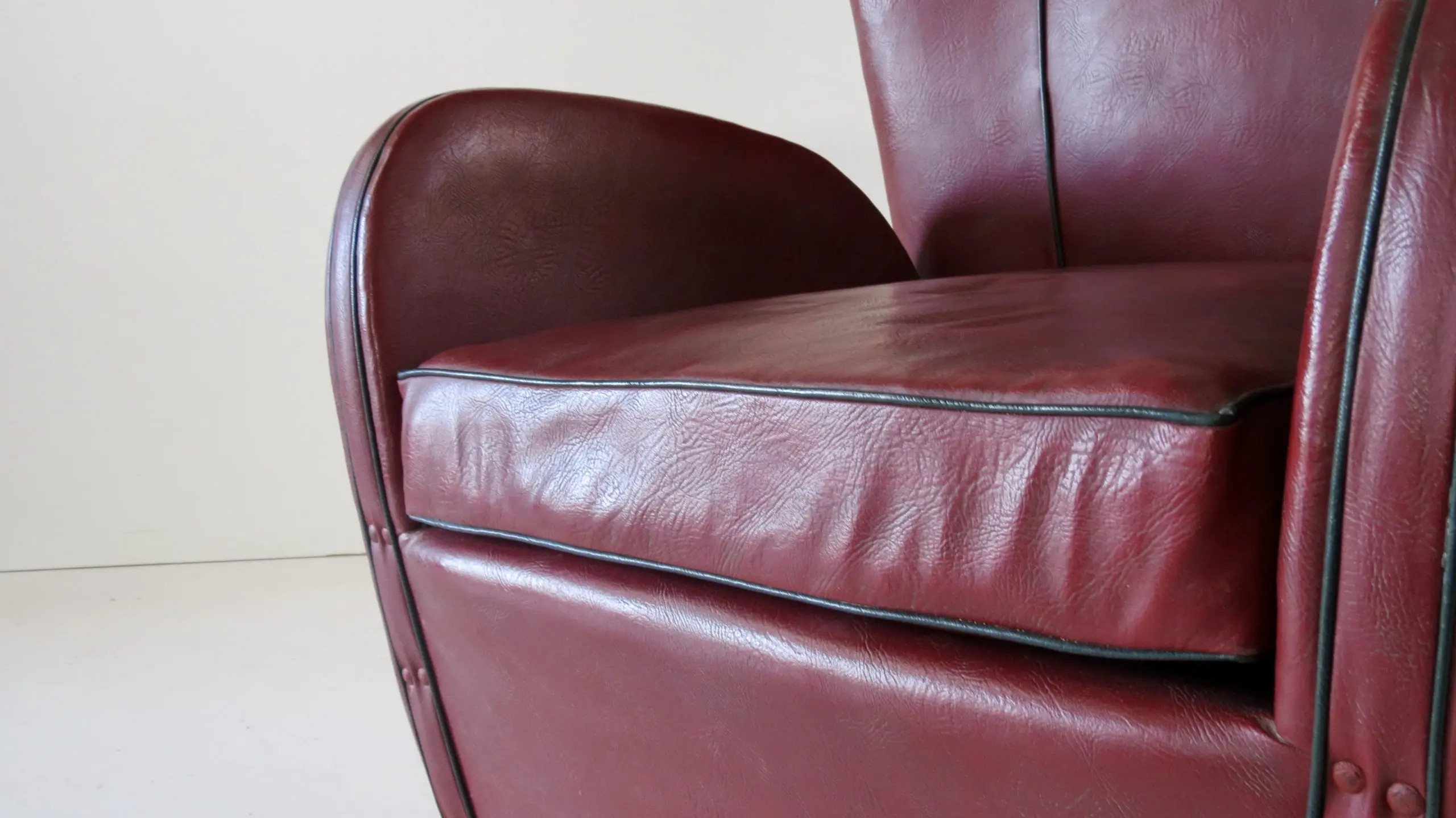 Pair of Rare Red Sky Paolo Buffa Armchairs, 1950 — photo 14