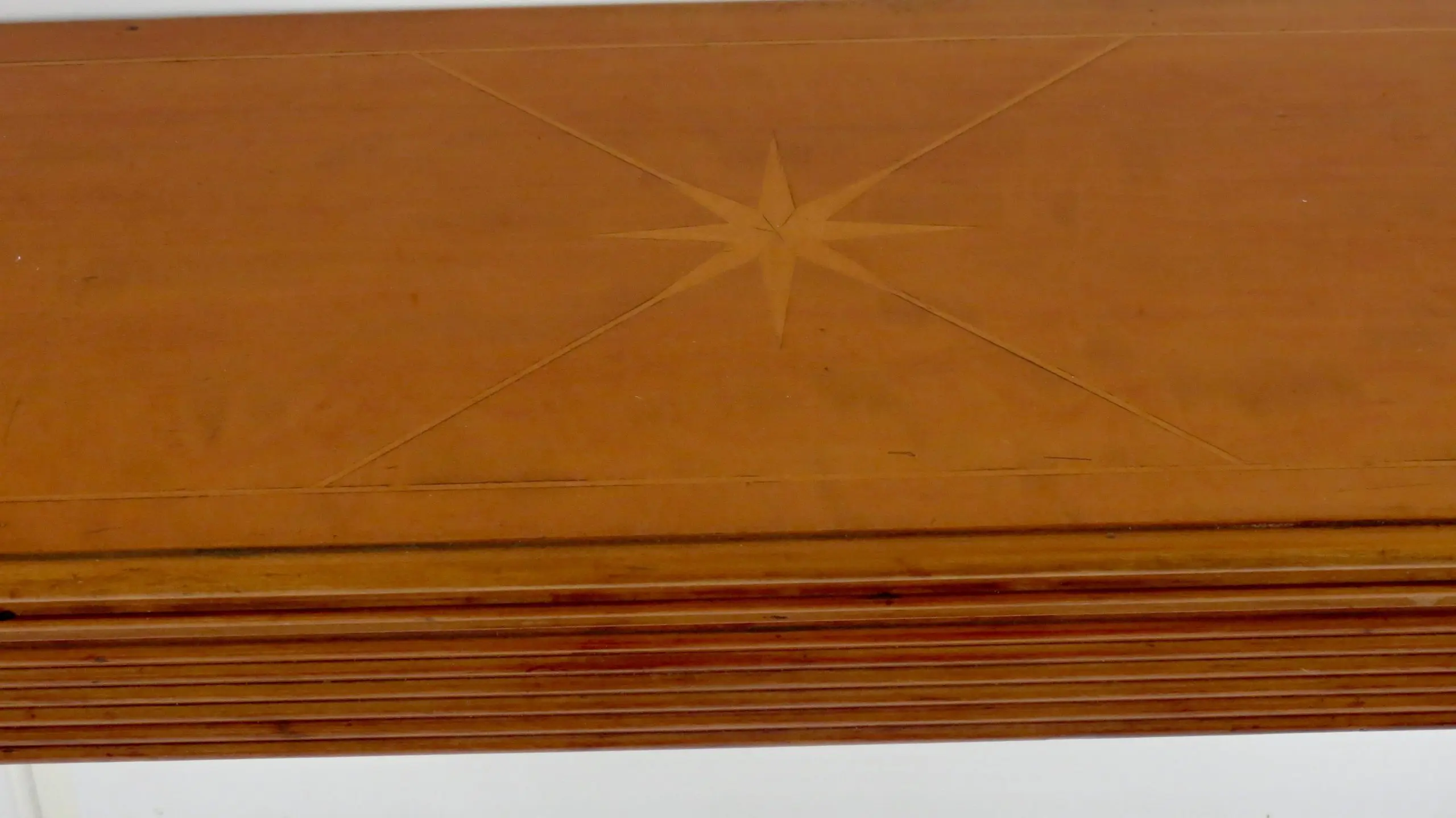Large Important Inlaid Cherrywood Wall Console Tomaso Buzzi Attributed, c. 1940 — photo 15