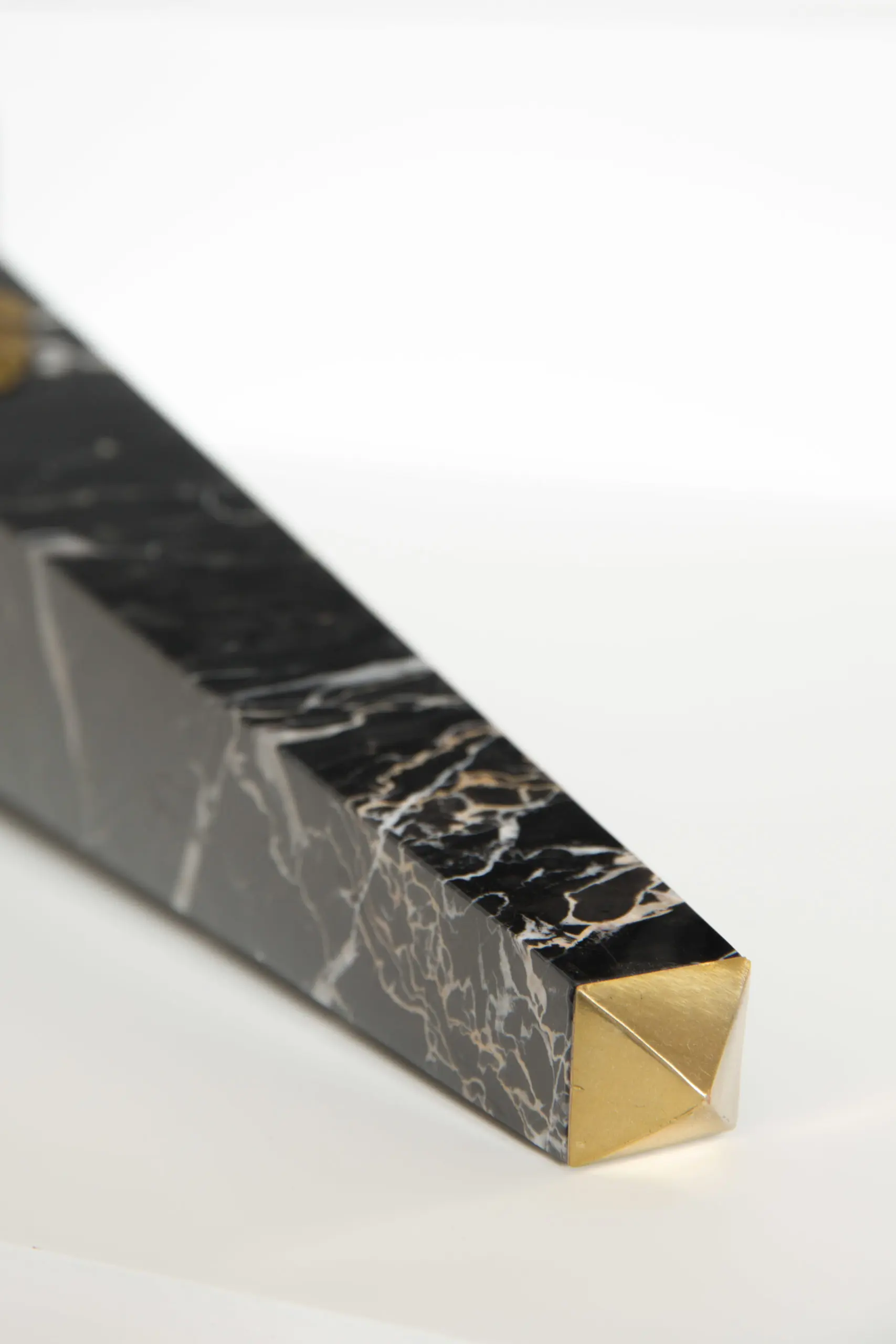 Pair of portoro marble and bronze obelisks "GOLD LION" ,limited edition, 2017 — photo 5